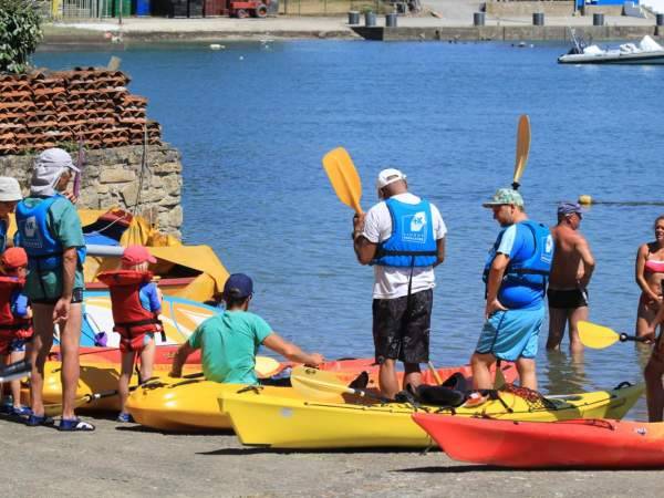 Cours de kayak de mer et initiation enfants à proximité du camping