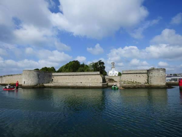Fortifications du port ville close de Concarneau en Bretagne